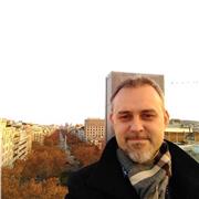 Quiromasajista titulado se ofrece para pequeños talleres de masaje en Barcelona